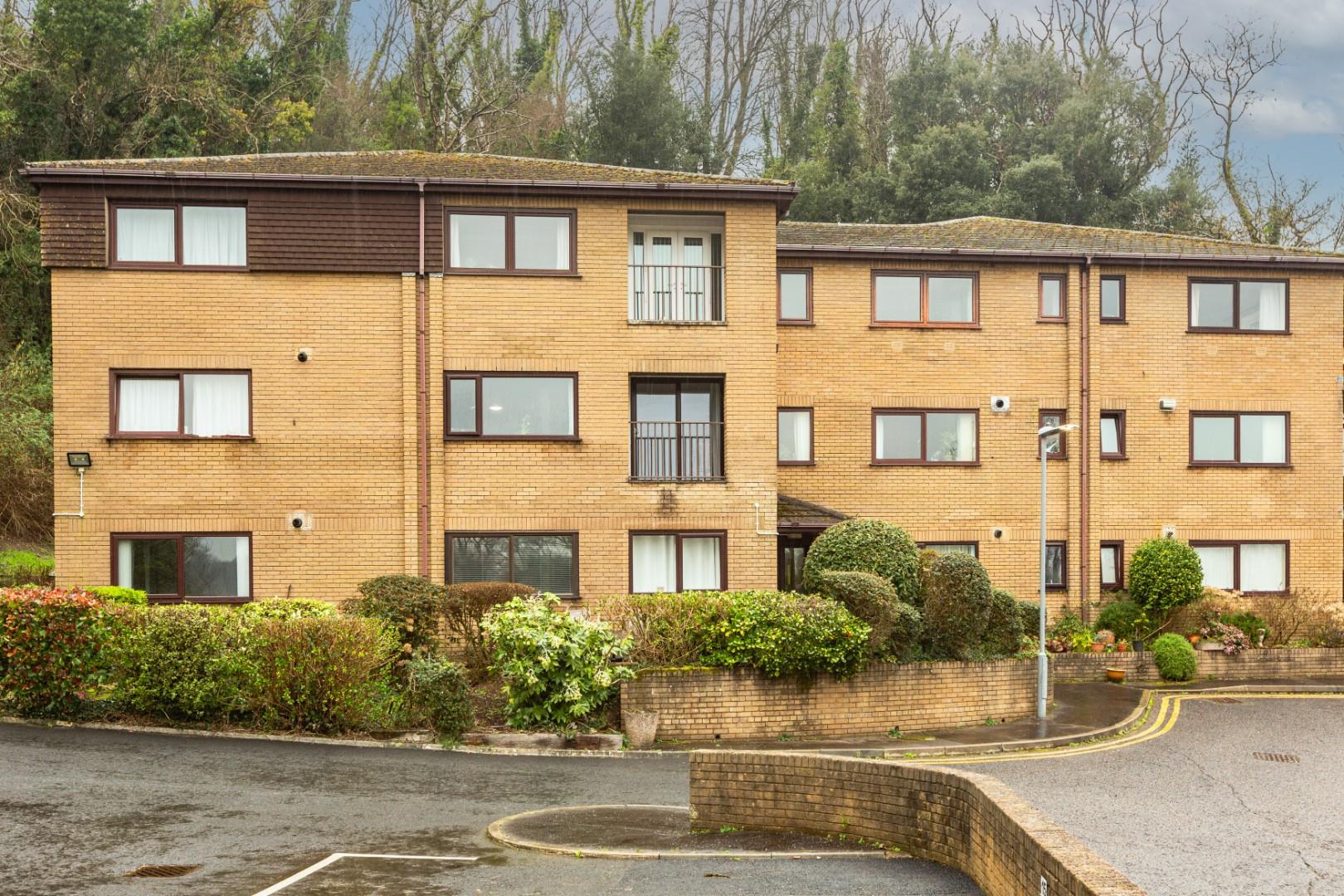 Oystermouth Court, Mumbles, Swansea, SA3 5TD